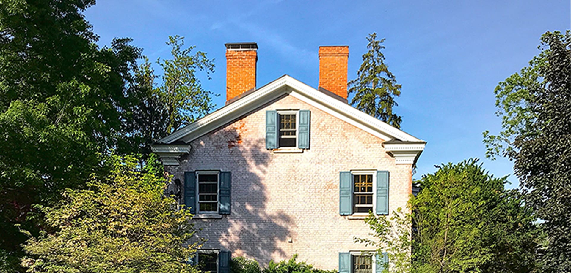 Outside Home Chimney Safety Featured Image